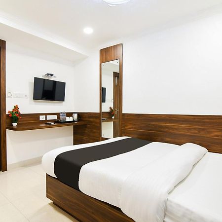 Super Hotel O Eminent Hotel Καλκούτα Εξωτερικό φωτογραφία