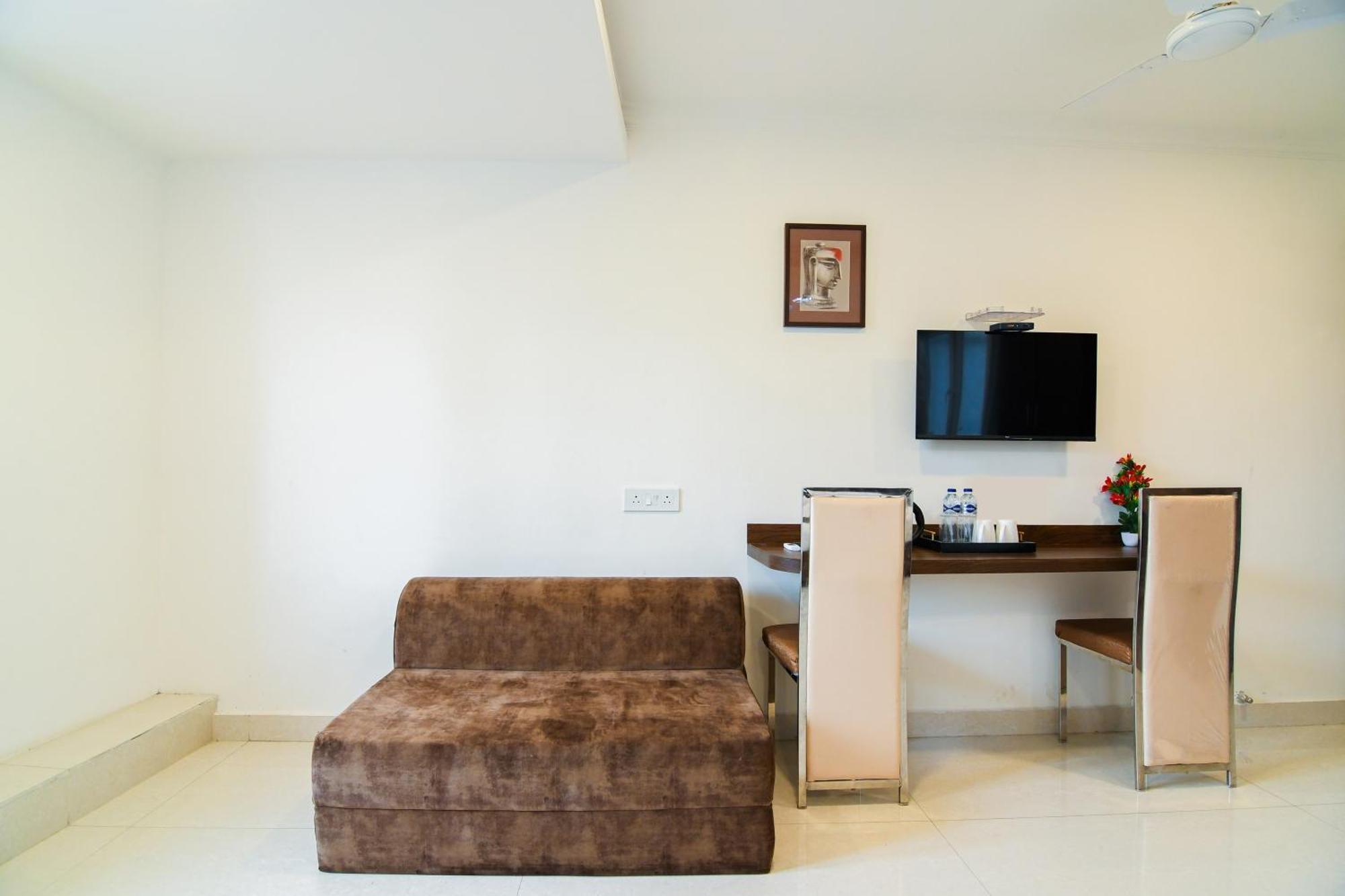 Super Hotel O Eminent Hotel Καλκούτα Εξωτερικό φωτογραφία