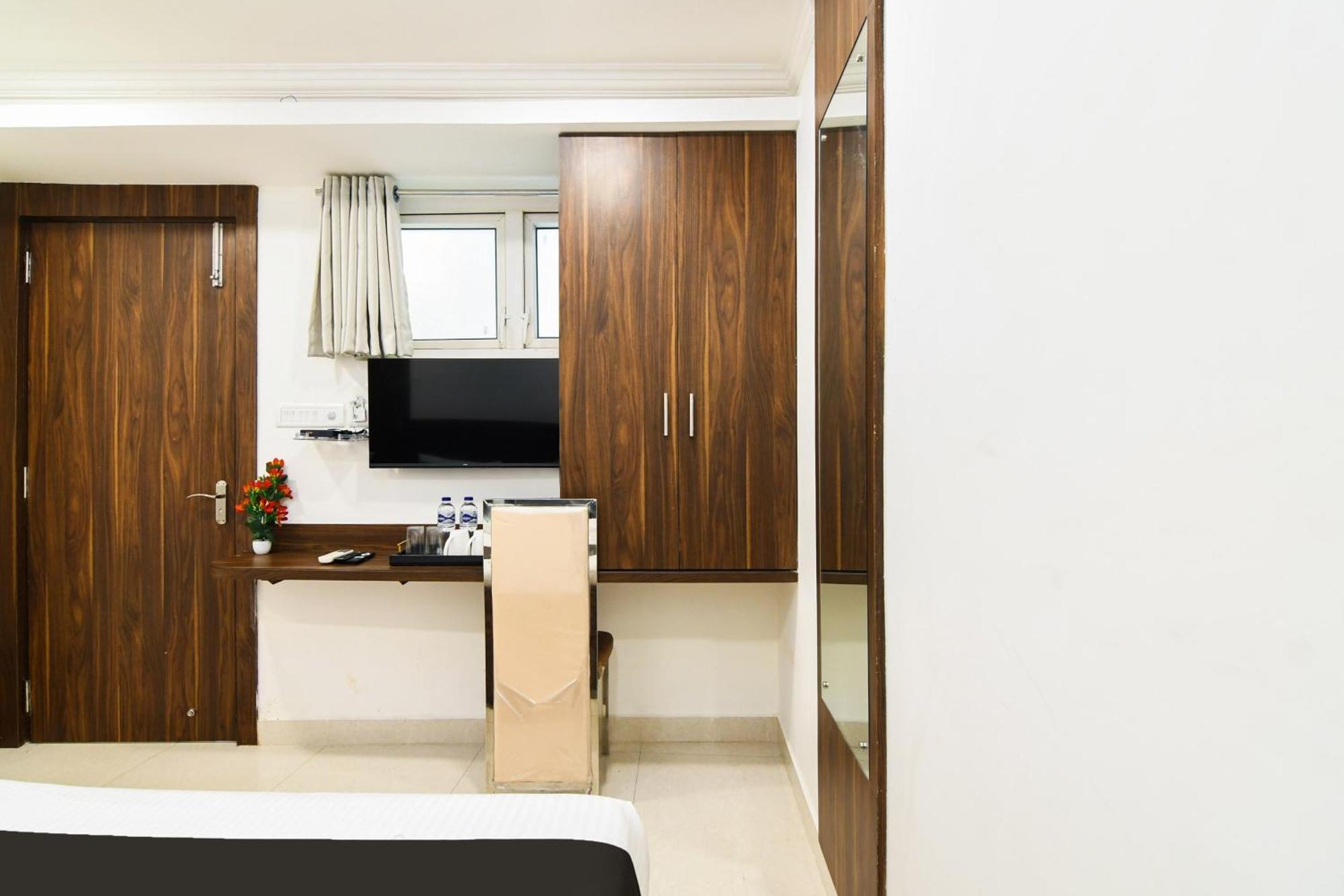 Super Hotel O Eminent Hotel Καλκούτα Εξωτερικό φωτογραφία