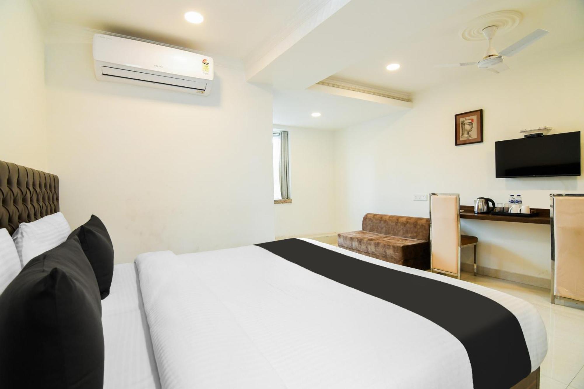 Super Hotel O Eminent Hotel Καλκούτα Εξωτερικό φωτογραφία