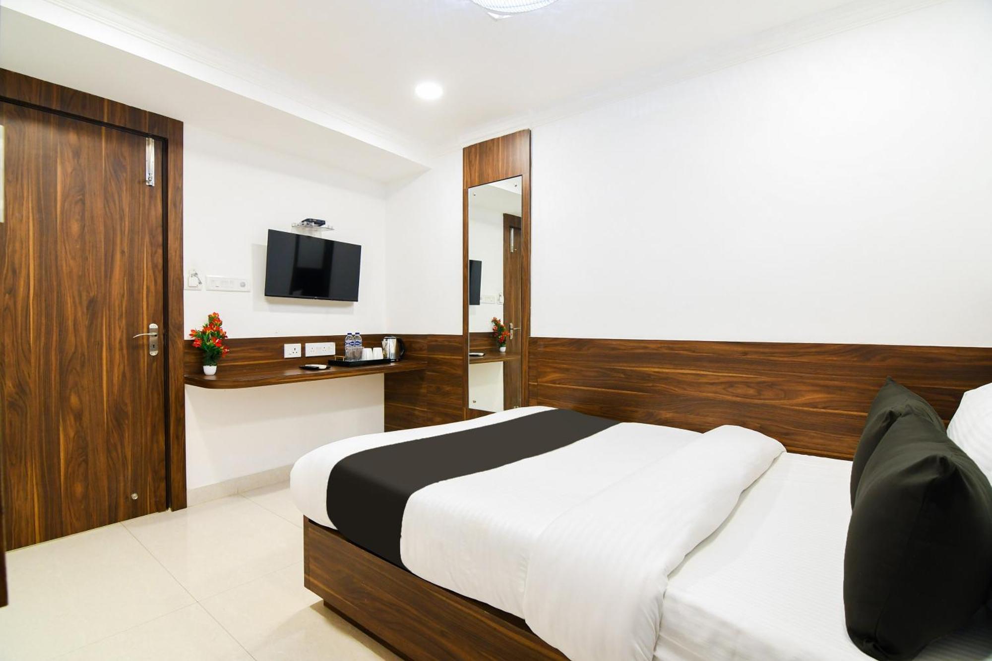 Super Hotel O Eminent Hotel Καλκούτα Εξωτερικό φωτογραφία